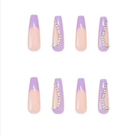 Press on Nails - Picture 2 of 3